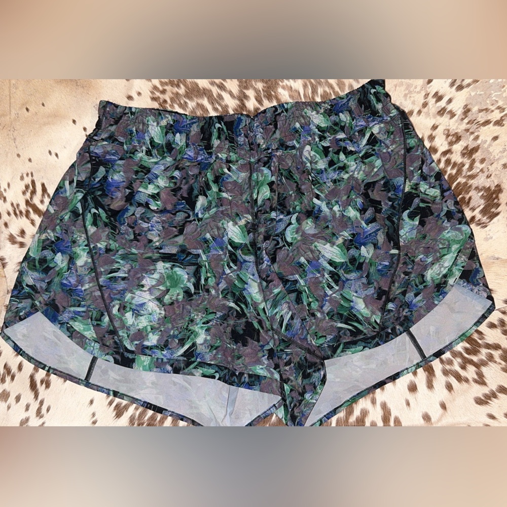 Lululemon Track That Mid Rise Short